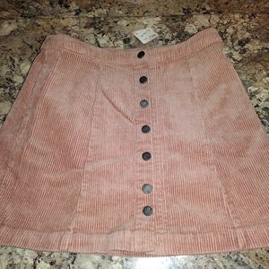 Forever 21 pink corduroy skirt size medium size 8.nwt